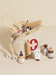 Le Toy Van Animal Vet Pet Set - Image 2 of 4