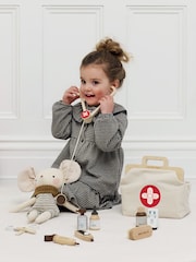 Le Toy Van Animal Vet Pet Set - Image 3 of 4
