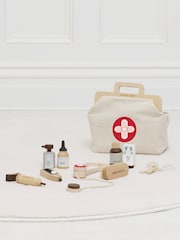 Le Toy Van Animal Vet Pet Set - Image 4 of 4