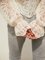 Ecru Paisley Lace V-Neck Blouse - Image 4 of 7