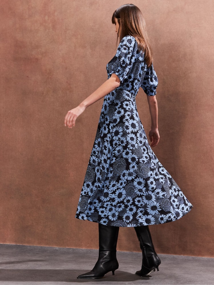 Ro&Zo Blue Daisy Print Ruched Front Dress - Image 2 of 5