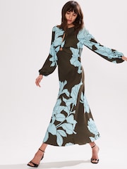 Ro&Zo Blue Mae Floral Twist Front Midi Dress - Image 3 of 4