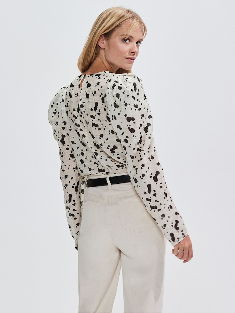 Ro&Zo Black/white Mono Dalmatian Print Puff Sleeve Blouse - Image 4 of 4