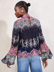 Lipsy Printed High Neck Flute Sleeve Blouse - Bild 5 von 5