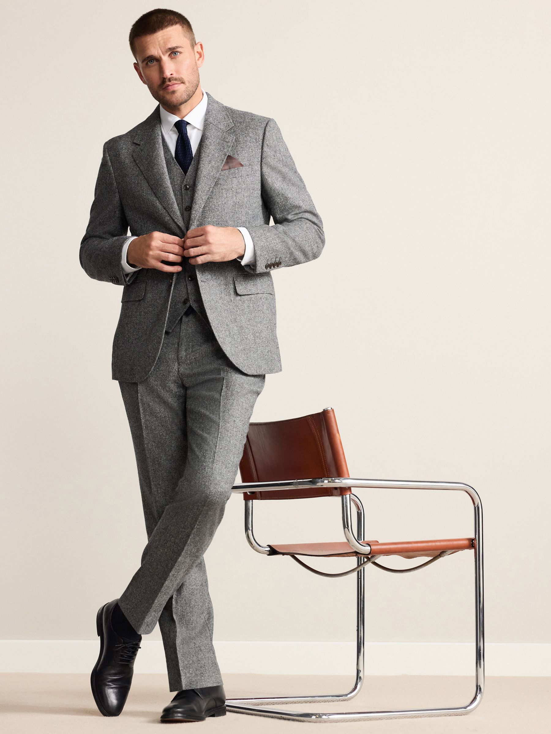 Buy Grey Tailored Fit Signature Abraham Moon 100% British Wool Buy Grey Tailored Fit Signature Abraham Moon 100% British Wool