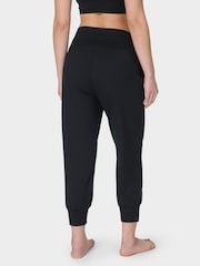 Sweaty Betty Black Gaia Performance Yoga Capri Joggers - Image 2 of 6