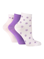 Wild Feet White Bamboo Cropped Crew Socks 3 Pack - Image 1 of 4