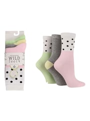 Wild Feet Pink Bamboo Pop Colour Socks 3 Pack - Image 3 of 4