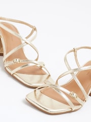 ذهبي - River Island Strappy Block Heel Sandals - صورة 5 من 6