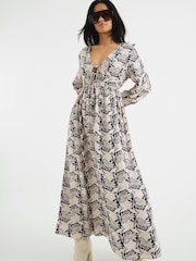 River Island Black Petite V-Neck Printed Maxi Dress - Image 1 of 5