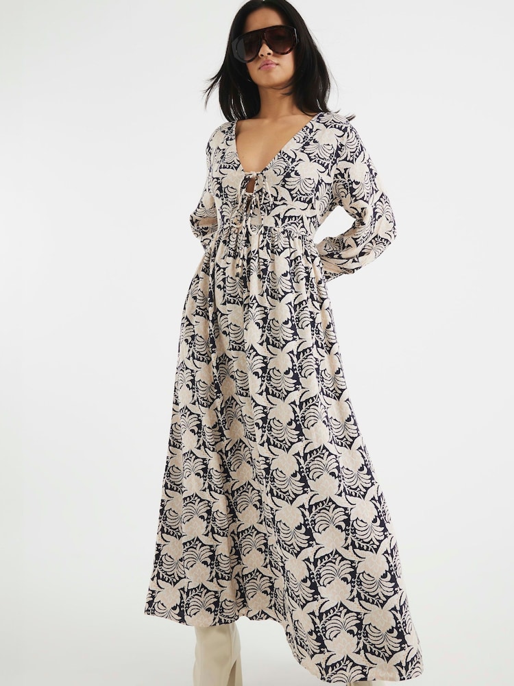 River Island Black Petite V-Neck Printed Maxi Dress - Image 1 of 5