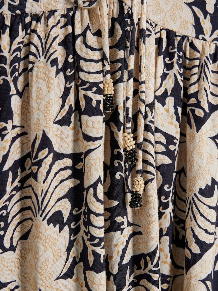 River Island Black Petite V-Neck Printed Maxi Dress - Image 5 of 5