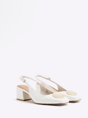 River Island White Block Heel Court Shoes - Image 2 of 4