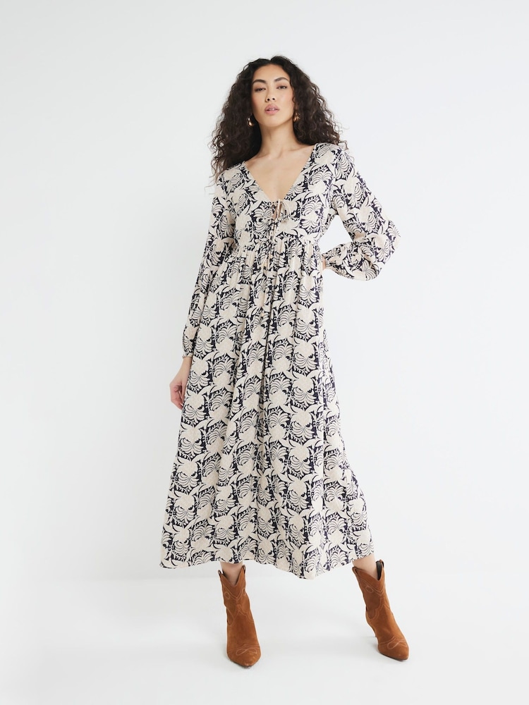 River Island Black V-Neck Printed Maxi Dress - Image 1 of 5