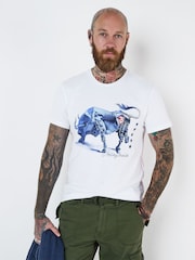 Joe Browns Hand Drawn Bull Graphic Print 100% Cotton T-Shirt - صورة 1 من 5