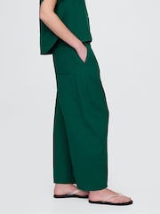 Verde - Pantalones de gasa de algodón 100 % en tejido arrugado y pernera tipo barril de Gap - Imagen 4 de 12