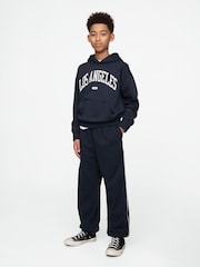 Azul marino - Pantalones de chándal suaves con forro polar y logo de estilo vintage de Gap (4-13 años) - Imagen 2 de 5