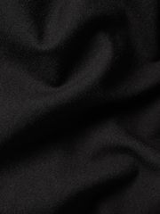 Charles Tyrwhitt Black Slim Fit Plain Button Down Stretch Washed 100% Cotton Oxford Shirt - Image 6 of 6