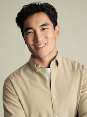 Charles Tyrwhitt Natural Classic Fit Plain Button Down Stretch Washed 100% Cotton Oxford Shirt - Image 3 of 7