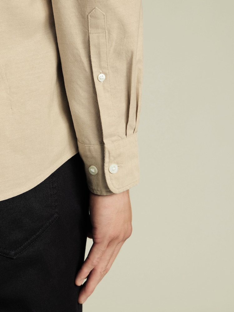 Charles Tyrwhitt Natural Slim Fit Plain Button Down Stretch Washed Oxford 100% Cotton Shirt - Image 4 of 7
