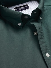 Charles Tyrwhitt Classic Fit Plain Button Down Stretch Washed 100% Cotton Oxford Shirt - Bild 6 von 7
