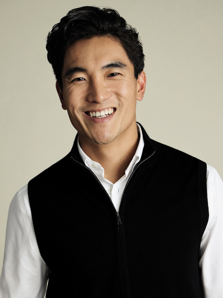 Charles Tyrwhitt Black Pure Merino Zip Gilet - Image 3 of 3