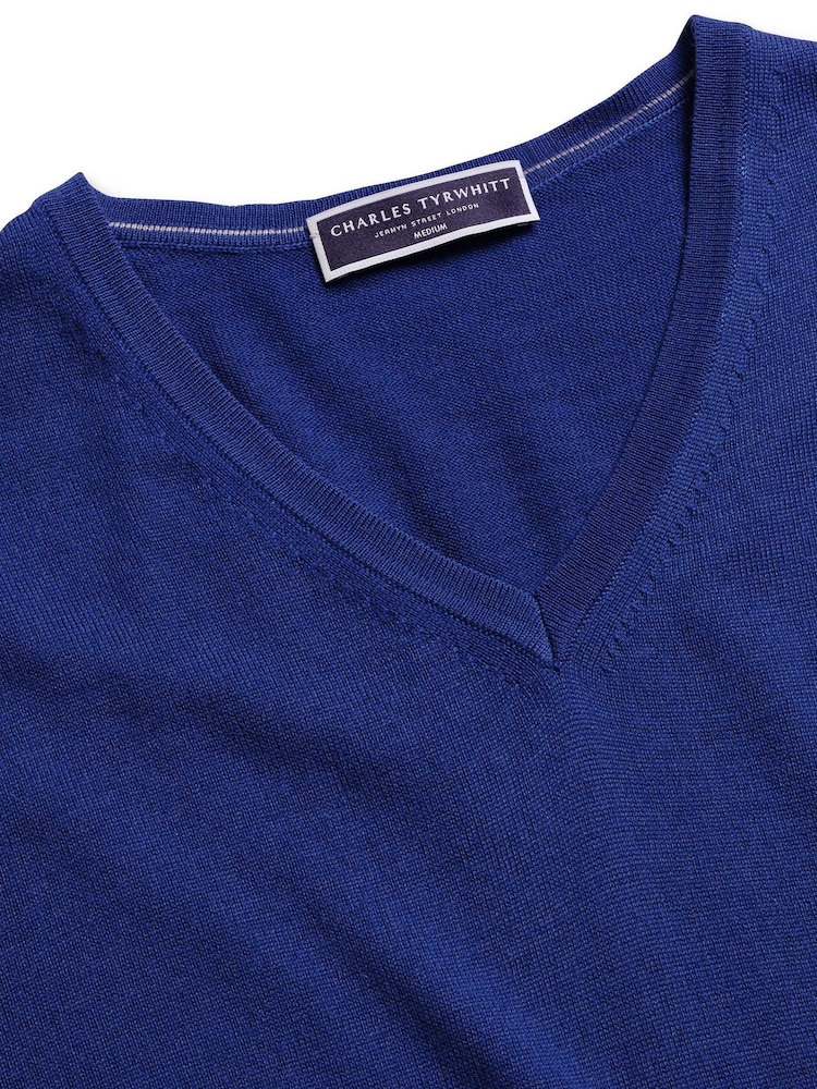 Charles Tyrwhitt Blue Merino V-Neck Jumper - Image 4 of 5