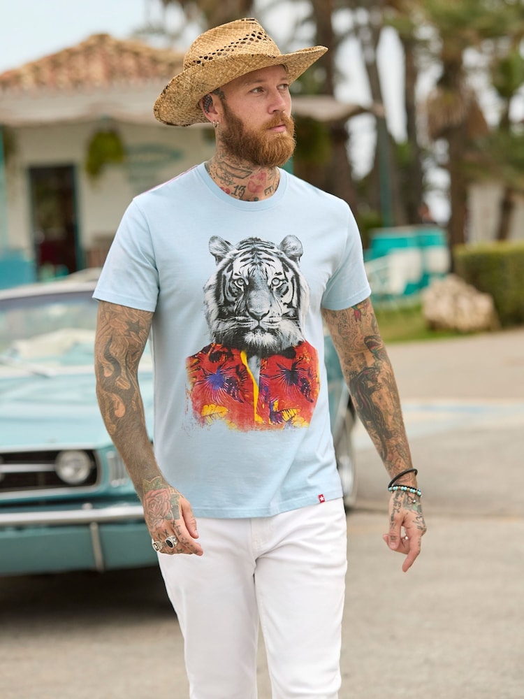 Joe Browns Hawaiian Tiger Graphic Print 100% Cotton T-Shirt - صورة 1 من 7