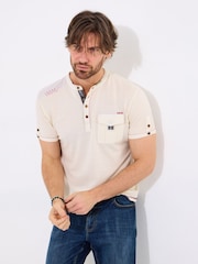 Joe Browns Pique Print Chest Pocket Henley T-Shirt - Bild 1 von 5