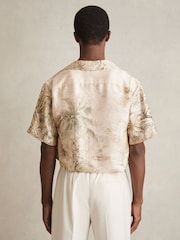 Reiss Soft Sage Green Yoshi Jungle Print Cuban-Collar Shirt - Image 4 of 5