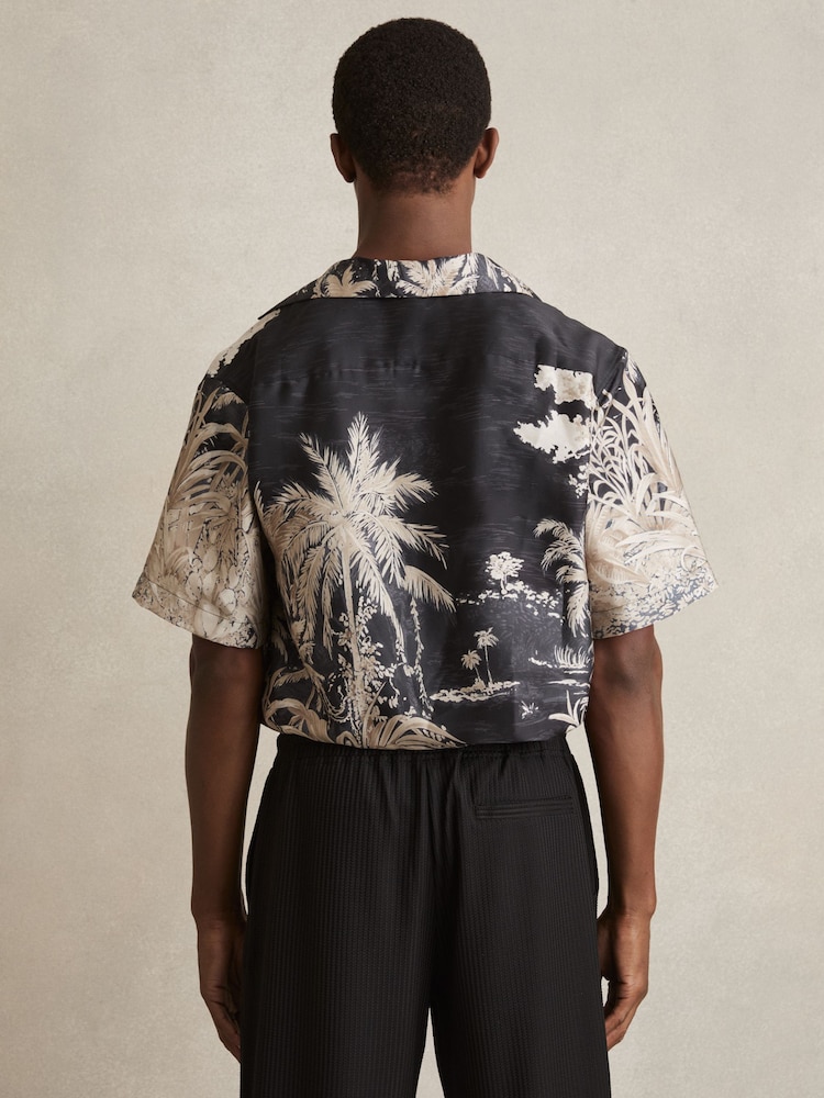 Reiss Black Yoshi Jungle Print Cuban-Collar Shirt - Image 4 of 6