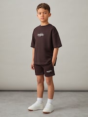 بني/Off White - شورت من مزيج القطن بطبعة خطوط جوية Hughes من Reiss - صورة 3 من 4