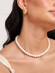 Jon Richard Gold Tone Magnetic Pearl Necklace - Image 2 of 3