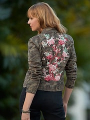 Куртка с камуфляжным принтом и цветочным принтом Joe Browns Boutique - Image 2 of 8