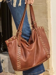 Bolso de cuero lavado con hebillas y tachuelas de Joe Browns - Imagen 6 de 6