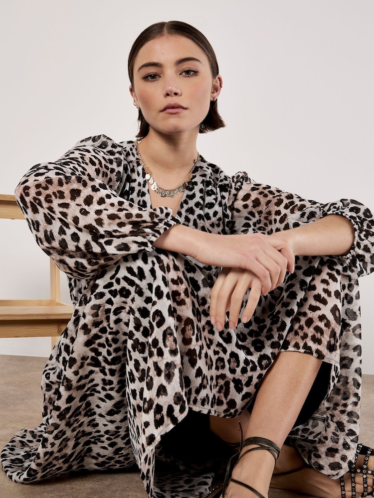 Apricot Natural Leopard Metallic Animal Print Chiffon Midi Dress - Image 4 of 4