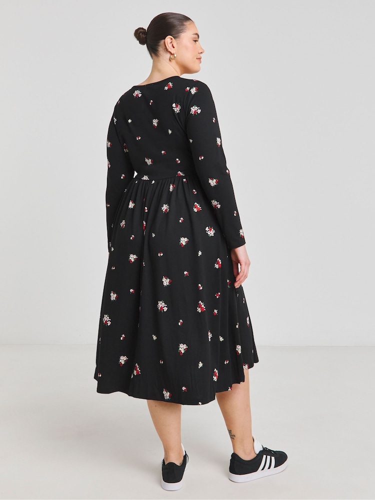 Simply Be Black Supersoft Pocket Midi Dress - Image 2 of 4 Simply Be Black Supersoft Pocket Midi Dress - Image 2 of 4
