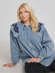 Simply Be Puff Sleeve Denim Blouse With Embroidered Collar - Imagen 3 de 4