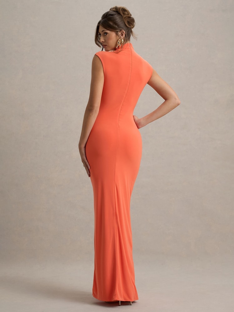 Pink - Club L London – Lanetta – Gerüschtes Maxikleid mit hohem Kragen und Schlitz - Bild 2 von 6 Pink - Club L London – Lanetta – Gerüschtes Maxikleid mit hohem Kragen und Schlitz - Bild 2 von 6
