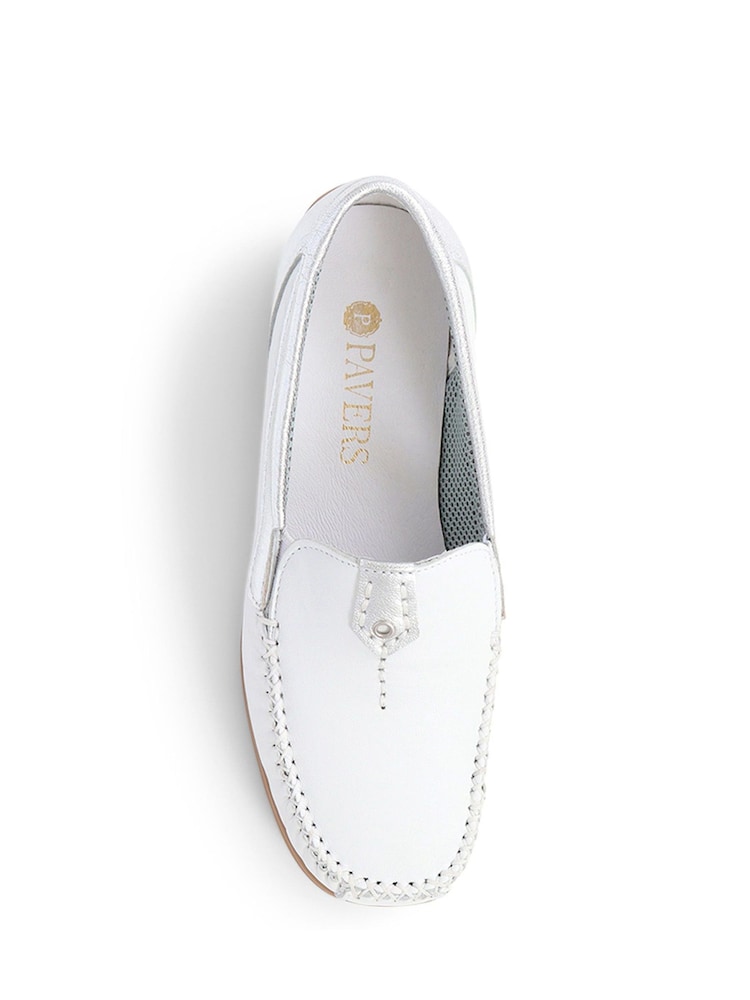 Pavers White-Silver Leather Moccasins - Image 3 of 6