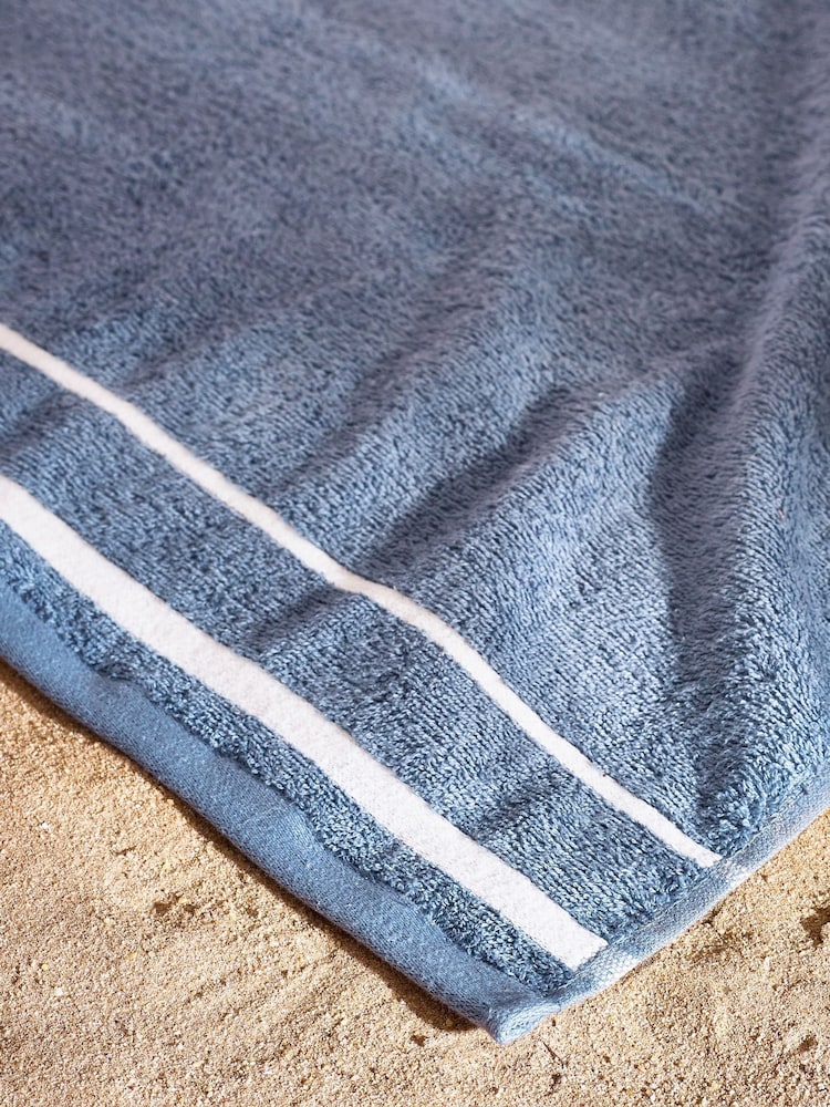 Catherine Lansfield Blue Anchors Cotton Extra Large Beach Towel - Image 3 of 3