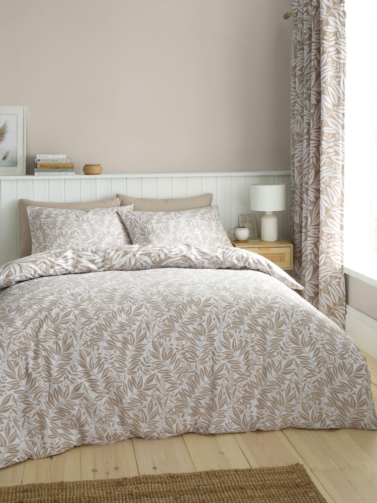 Catherine Lansfield Sorrel Leaf Floral Reversible Duvet Cover Set - Image 2 of 5