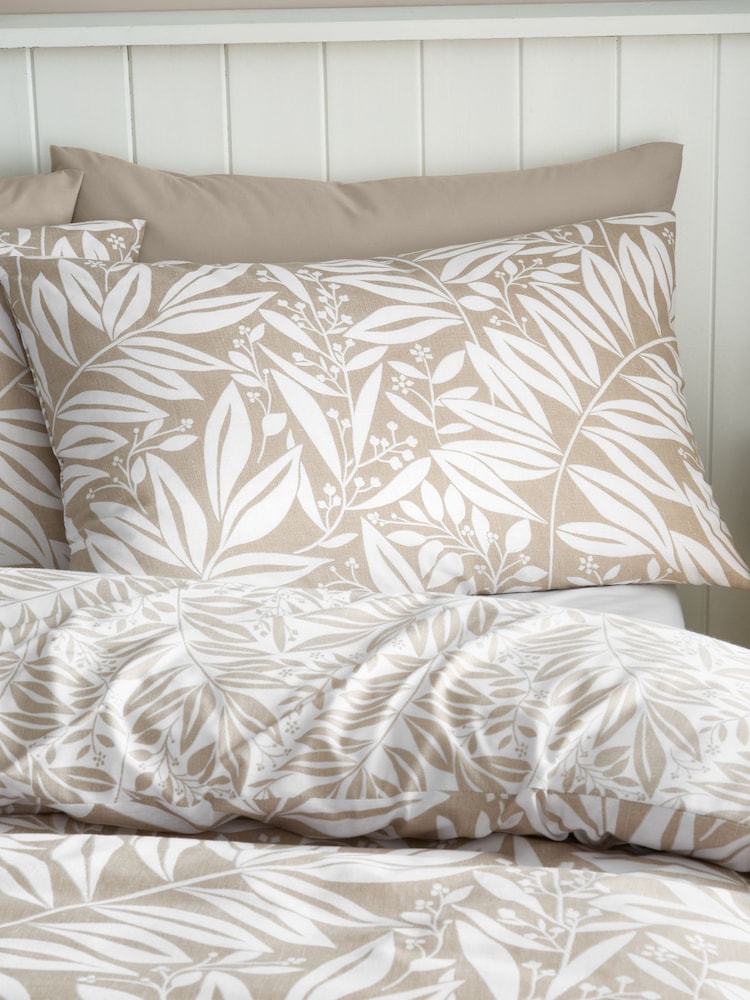 Catherine Lansfield Sorrel Leaf Floral Reversible Duvet Cover Set - Image 3 of 5