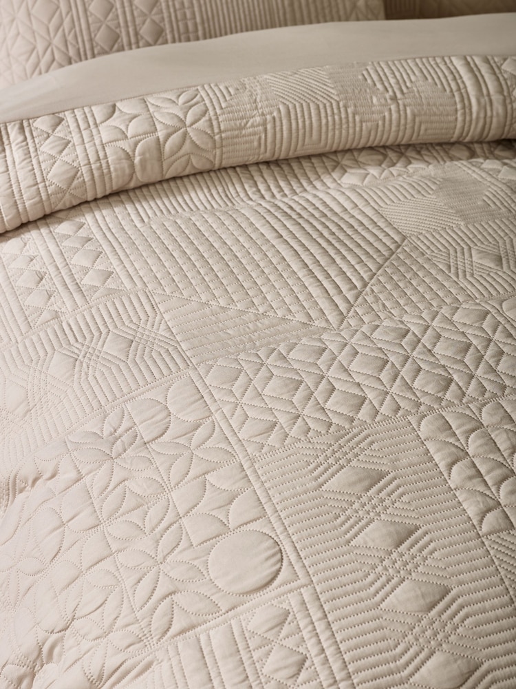 Catherine Lansfield Folkstone Geo Duvet Cover Set - Image 3 of 3