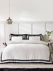 Catherine Lansfield So Soft Mono Panel Duvet Cover Set - Изображение 1 из 3
