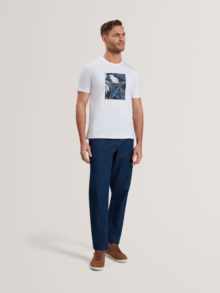Weiß - Ted Baker Justino Short Sleeve Box Print Graphic 100% Cotton T-Shirt - Bild 2 von 7