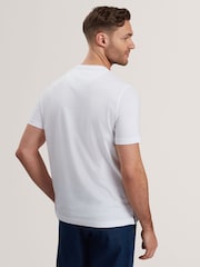 Weiß - Ted Baker Justino Short Sleeve Box Print Graphic 100% Cotton T-Shirt - Bild 4 von 7