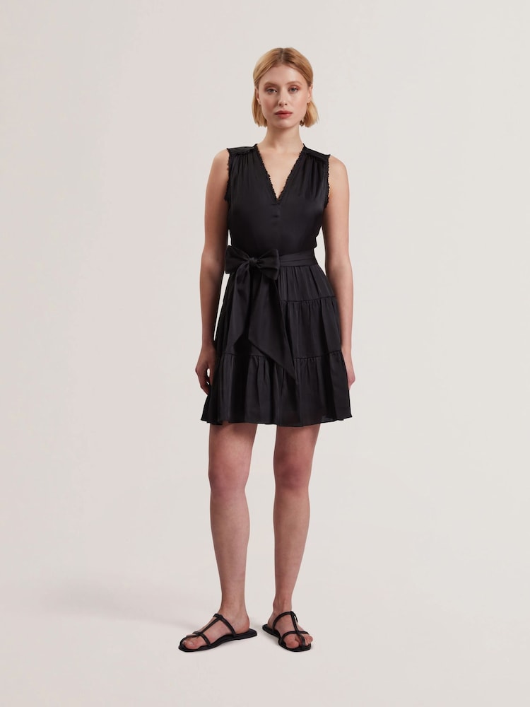 Черный - Платье мини со складками и V-образным вырезом Ted Baker Cuiaba - Image 1 of 5