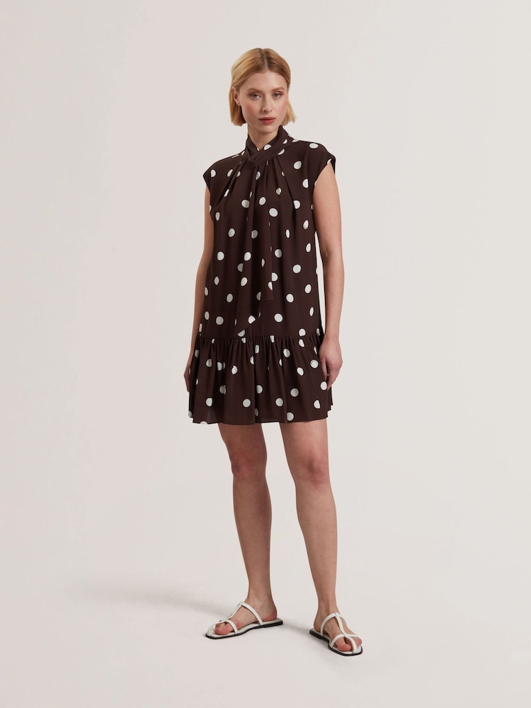 Коричневый - Платье мини без рукавов с шарфовой отделкой Ted Baker Jutuva - Image 1 of 5