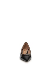 Zapatos de corte estándar de tacón bajo negros Kaya de Sam Edelman - Imagen 4 de 7